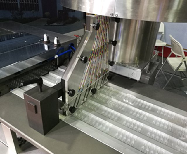 DPP-120A Small Flat Type Alu-Pvc/Alu-Alu Blister Packing Machine